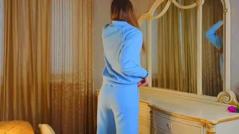 Snapshot of ozellaelazegui chatting on November 30, 2025, 8:40 am Call me Gabriela online show from November 30, 2025, 8:40 am