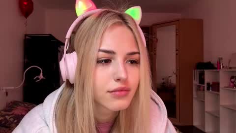 Eva online show from March 2, 2026, 7:15 am