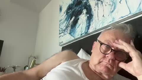 ozhairybearxxxx online show from December 27, 2024, 10:26 pm