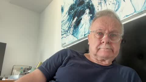 ozhairybearxxxx online show from June 22, 2026, 2:46 am