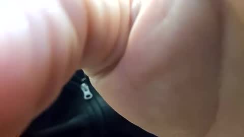 ozone1992 online show from September 27, 2025, 4:06 am