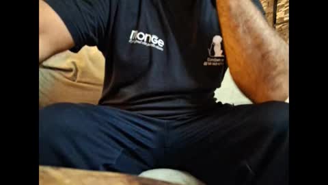 Snapshot of p326032 chatting on October 31, 2025, 9:27 pm p326032 online show from October 31, 2025, 9:27 pm