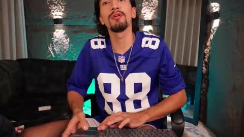 Snapshot of pablo_russoo chatting on February 25, 2026, 2:10 am pablo online show from February 25, 2026, 2:10 am