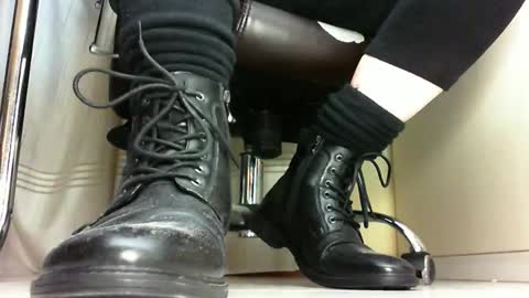 Pablo Meness online show from March 4, 2025, 11:11 pm