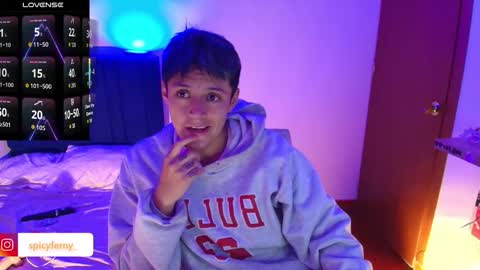 Fernanda online show from December 15, 2025, 3:44 am