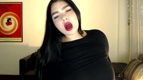 Snapshot of page_girl chatting on October 7, 2025, 10:51 pm Page 3 online show from October 7, 2025, 10:51 pm