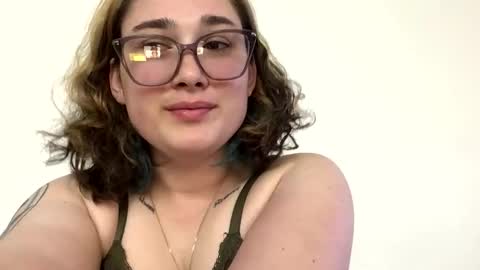 Snapshot of paigechantel chatting on May 21, 2026, 3:35 am paigechantel online show from May 21, 2026, 3:35 am