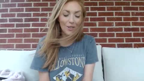 paigewhispers21 online show from April 12, 2026, 4:12 pm