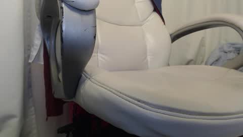 Snapshot of paiper_halliwey_ chatting on December 27, 2024, 1:00 am paiper online show from December 27, 2024, 1:00 am