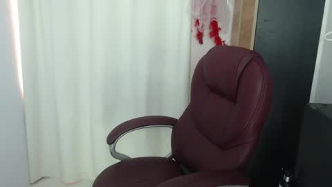 Snapshot of paiperhalliwey chatting on June 3, 2026, 6:02 pm paiperhalliwey online show from June 3, 2026, 6:02 pm