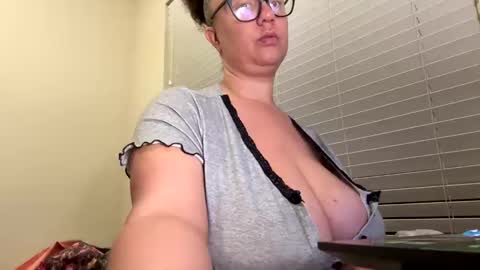 Paislee Haze online show from April 5, 2026, 8:33 am