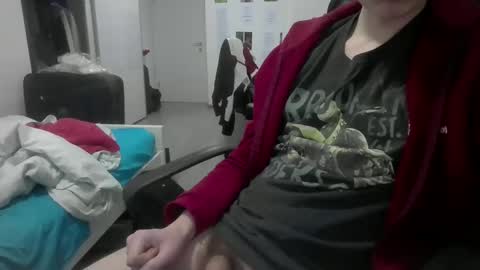 pere online show from May 1, 2026, 4:55 pm