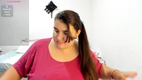 Snapshot of palmeer_miaa chatting on February 28, 2025, 2:20 am Mia online show from February 28, 2025, 2:20 am