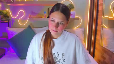 Snapshot of palmer_evans chatting on October 4, 2025, 1:53 pm P A L M E R online show from October 4, 2025, 1:53 pm