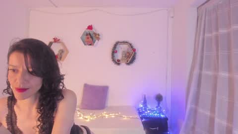Paloma  online show from December 28, 2024, 8:47 pm
