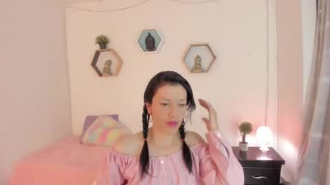 Paloma  online show from March 9, 2025, 12:21 am