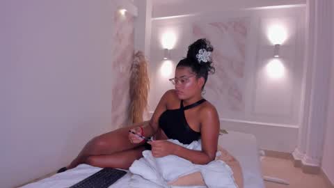 Snapshot of pamela_78_ chatting on October 29, 2025, 7:15 pm pamela online show from October 29, 2025, 7:15 pm