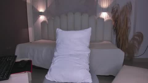 Snapshot of pamela_78_ chatting on November 13, 2025, 8:52 pm pamela online show from November 13, 2025, 8:52 pm