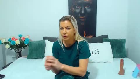 Snapshot of pamela_issy chatting on January 5, 2025, 3:02 pm PAMEL ISSY online show from January 5, 2025, 3:02 pm