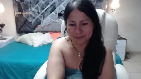 Pamela Jones online show from October 10, 2025, 3:49 am