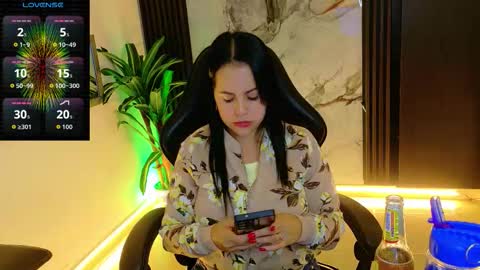 Paola online show from October 29, 2025, 1:19 am