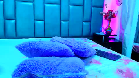 Pamela online show from May 4, 2026, 1:40 pm