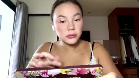 Kamila online show from May 29, 2026, 5:16 am