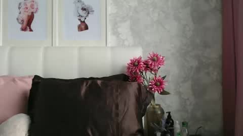 Pamella online show from December 23, 2025, 7:50 am