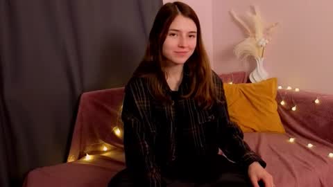 daniella online show from October 30, 2025, 7:47 pm