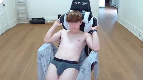 Snapshot of pandapen chatting on July 5, 2026, 6:59 pm Shane online show from July 5, 2026, 6:59 pm
