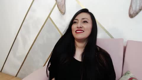 pandora_evans online show from October 13, 2025, 1:33 pm