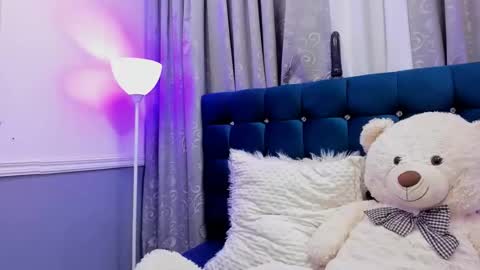 Snapshot of pandoracherry chatting on February 13, 2025, 6:20 am Pandora online show from February 13, 2025, 6:20 am