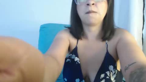 Carolinesworldx online show from January 19, 2025, 8:51 pm