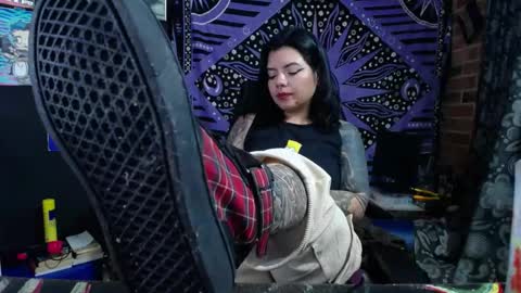       online show from April 18, 2026, 4:27 am