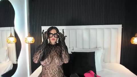 Snapshot of pandoramiller chatting on February 20, 2026, 5:13 pm Pandoramiller online show from February 20, 2026, 5:13 pm