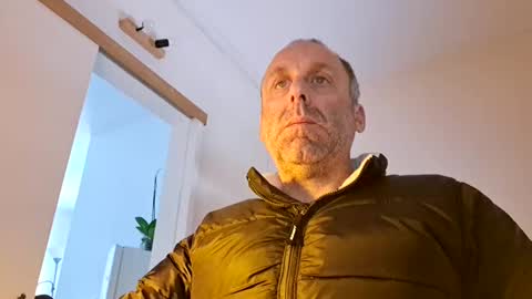 pansak1973 online show from February 28, 2025, 10:20 am