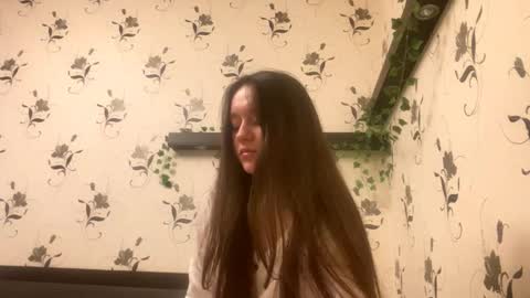 Snapshot of pantease_ chatting on September 12, 2025, 10:21 pm Kate online show from September 12, 2025, 10:21 pm