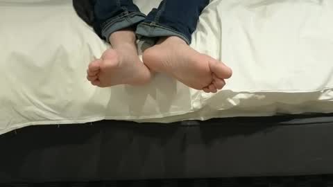 PantsLessTraveler online show from March 12, 2025, 1:47 am