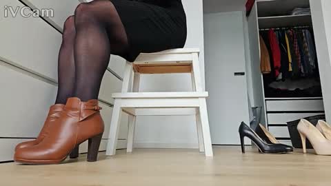 Snapshot of pantyhose_ggggg chatting on September 24, 2025, 7:44 am pantyhose_ggggg online show from September 24, 2025, 7:44 am