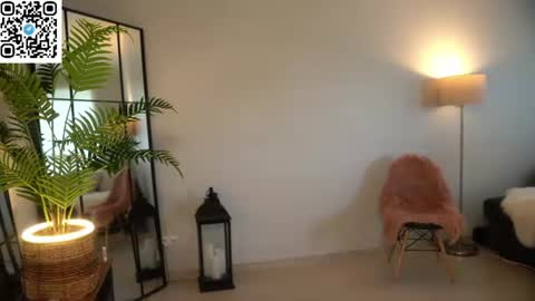 Kristina Kriss online show from June 19, 2026, 3:27 pm