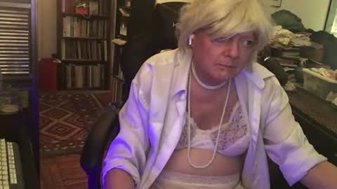 Snapshot of pantyvloletlace chatting on February 25, 2026, 3:16 am Pantyvioletlace online show from February 25, 2026, 3:16 am