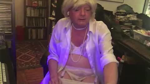 Snapshot of pantyvloletlace chatting on February 27, 2026, 4:23 am Pantyvioletlace online show from February 27, 2026, 4:23 am