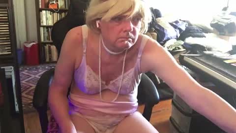 Pantyvioletlace online show from July 31, 2026, 7:24 pm