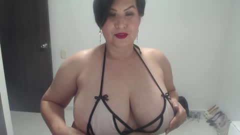 Paola Williams online show from May 13, 2026, 8:27 pm