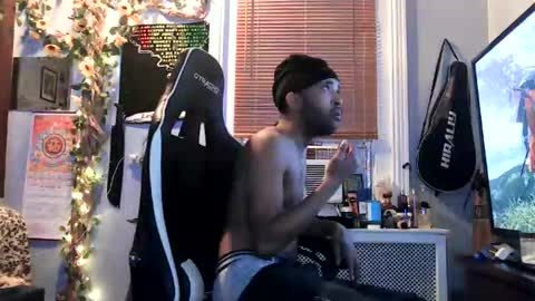 Snapshot of papian0 chatting on December 2, 2025, 5:46 am papian0 online show from December 2, 2025, 5:46 am