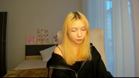 Melena online show from December 17, 2025, 8:31 am