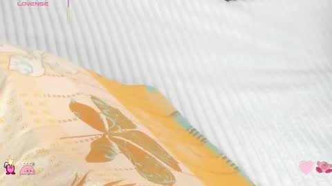 paranoidtemptaion_ online show from November 6, 2025, 12:06 pm