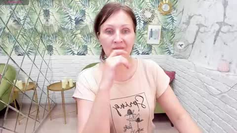 Paris online show from January 20, 2025, 2:22 am