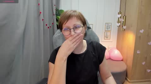 Paris online show from February 18, 2025, 7:52 pm