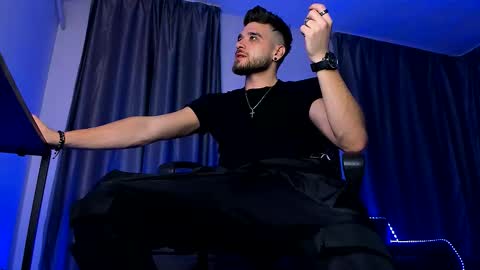 Paris online show from October 31, 2025, 8:43 pm